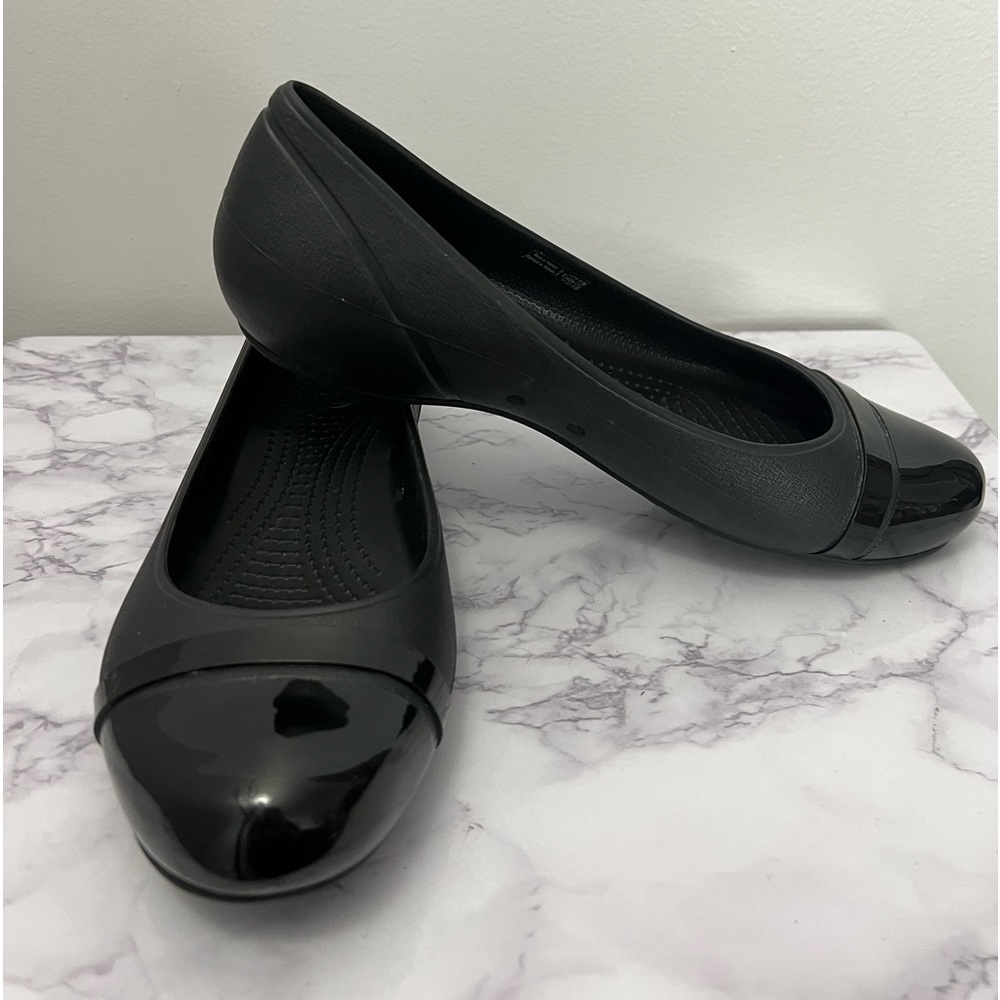 Crocs Cap Toe Ballet Flats size 10 Wide